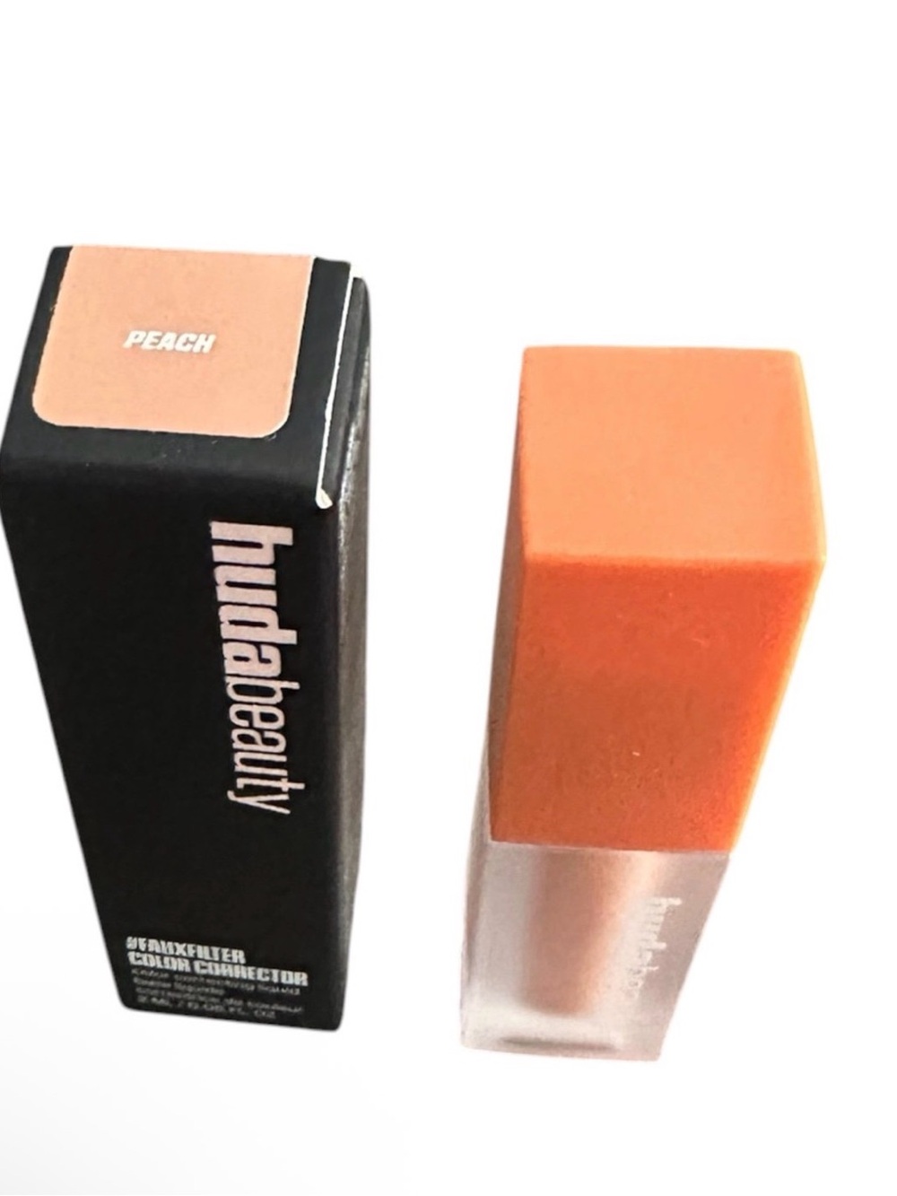 HUDA BEAUTY Demi-Matte Color Connector Lipstick — Peach Orange